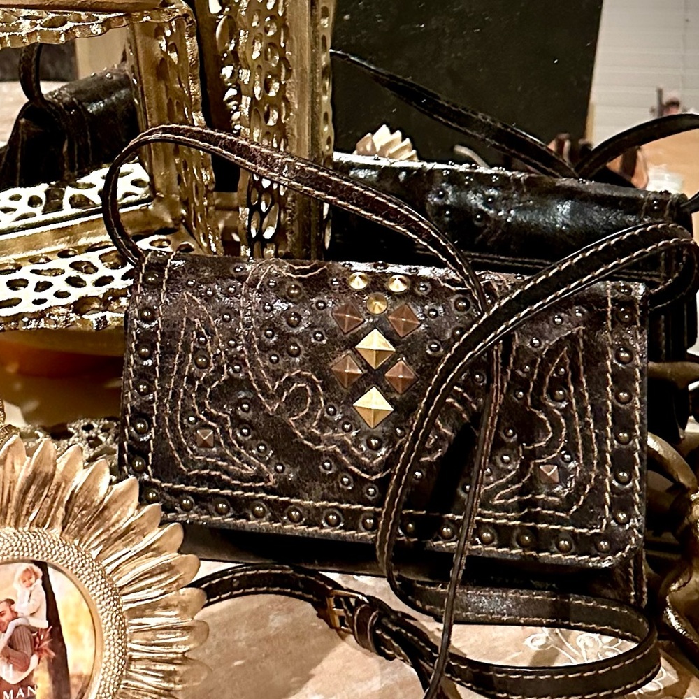 EUC Frye & Co. “Phoenix” Deco Studded Crossbody
Vintage Chocolate. Like New